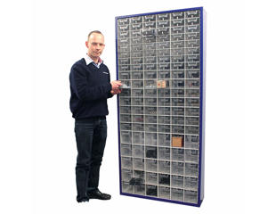 Skuffereol HiMax med 120 småskuffer